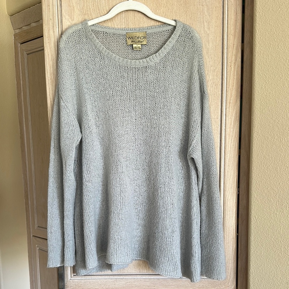 Wildfox Vintage Gray Crew Neck Sweater Soft Knit Casual